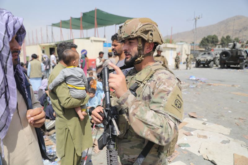 Afghan Americans fearful after Trump order halts refugee program ...